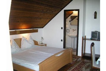 Hungría Privát Lipót, Interior